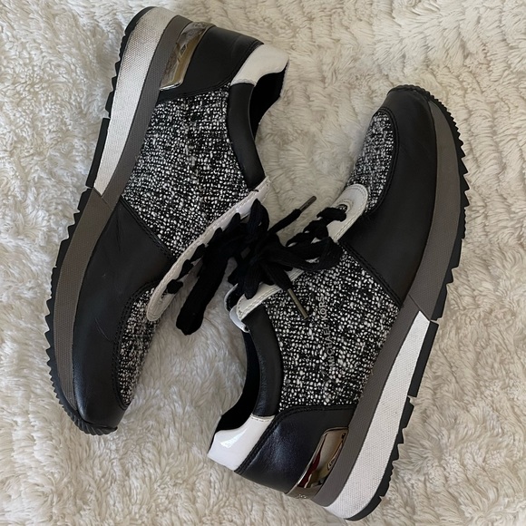 Michael Kors Allie Tweed Trainer Sneakers in Black and White (size 7.5) - Picture 4 of 12